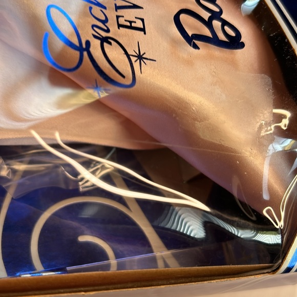 NIB Barbie Mattel Enchanted Evening Barbie Doll Figure 1995 ( 1960 Reprodution ) - Picture 7 of 9